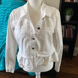 Women’s light fitted jacket / blazer